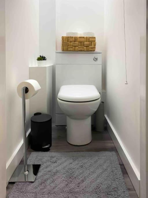 Appartement Modern Flat Near Train Station With Free Parking à CBG Extérieur photo